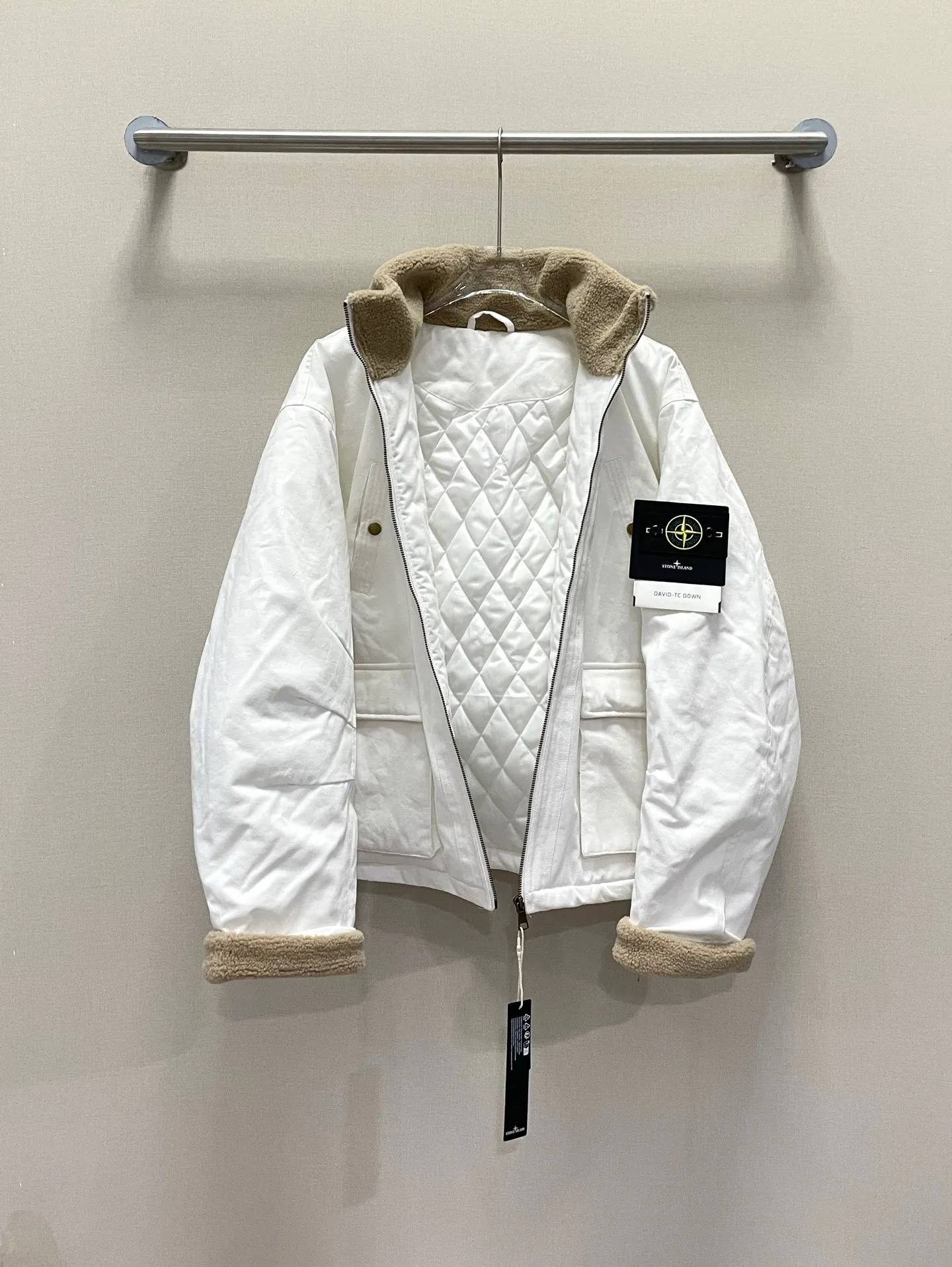 Real shot of white details # P480